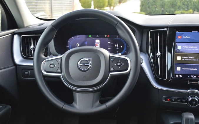 Volvo XC 60 cena 163900 przebieg: 42000, rok produkcji 2021 z Włocławek małe 352